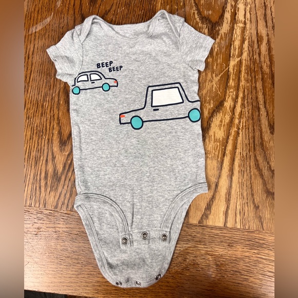 Carter’s Baby Boy Onesie, 6 Months - Picture 4 of 5